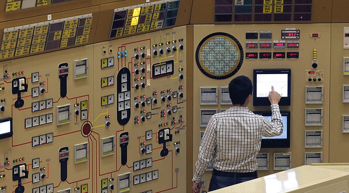 Belgium `playing Russian roulette` with relaunch of nuclear reactor - Germany - VIDEO